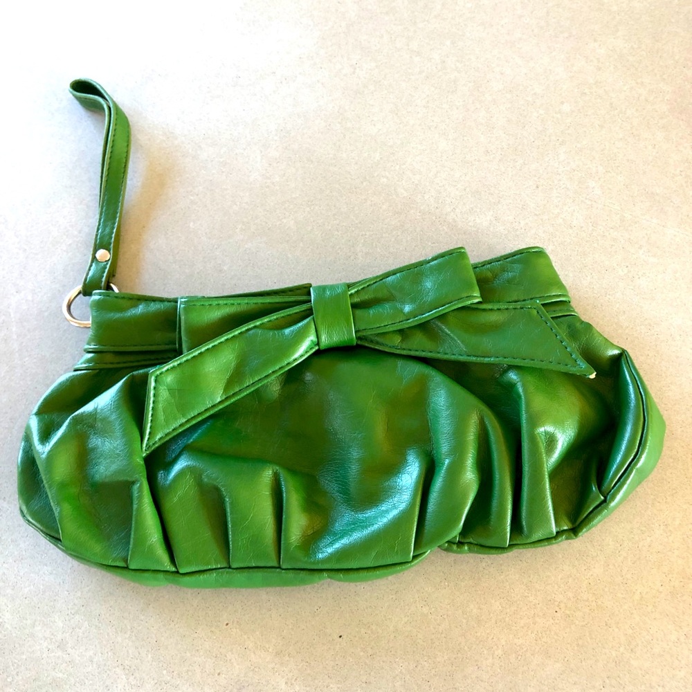 LeChateau Wristlet